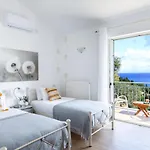 Thanelli Villa *
